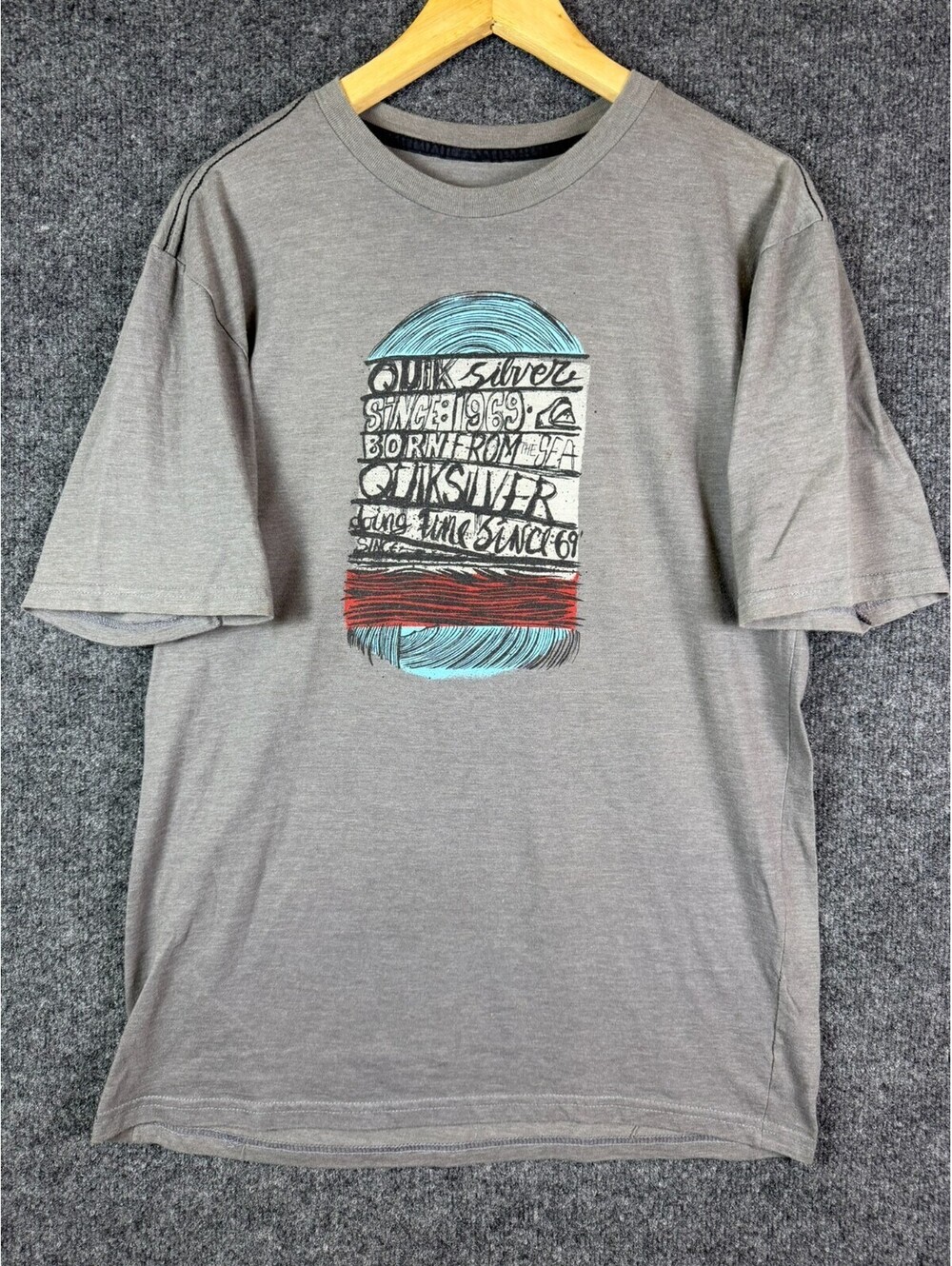 Quiksilver Graphic T Shirt Mens XL Gray Born From The Sea Surf Short Sleeve Tee